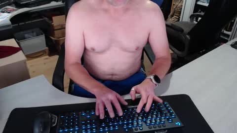 Dave online show from 10/31/25, 04:41