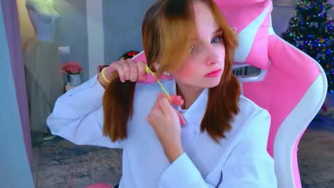 Snapshot of popjenny chatting on 12/22/25, 11:40 Hi Daddy Im Jane online show from 12/22/25, 11:40