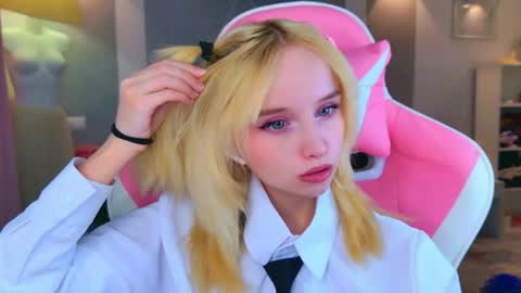 Snapshot of popjenny chatting on 02/13/26, 12:23 Hi Daddy Im Jane online show from 02/13/26, 12:23