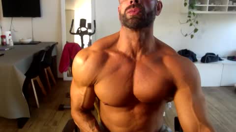 popopo0 online show from 12/03/25, 10:46