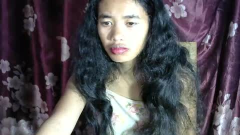 Snapshot of poppy_kelley chatting on 06/19/26, 05:56 Lilly online show from 06/19/26, 05:56