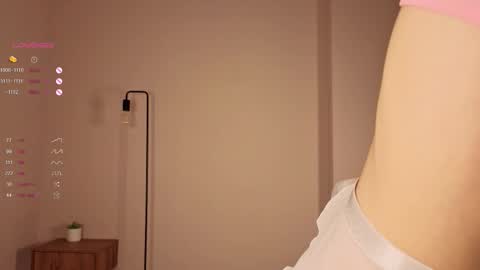 Agnes online show from 11/26/25, 09:16