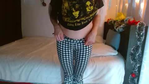 porcelainlux online show from 01/04/25, 03:29