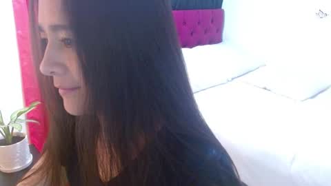 porcelainlux online show from 02/16/25, 03:48