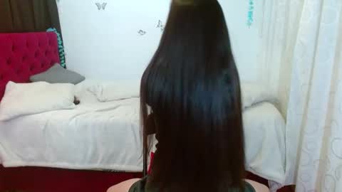 porcelainlux online show from 03/02/25, 08:29