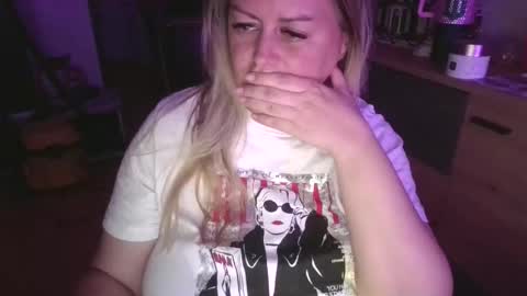MelissOfficial online show from 06/08/26, 07:47