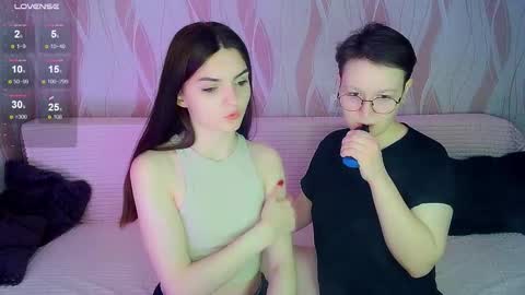 Ana and Tati online show from 11/25/25, 07:14