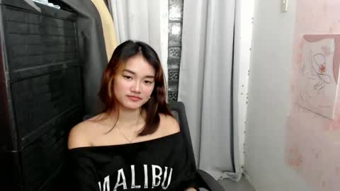 Snapshot of pornstar_kia chatting on 04/26/26, 01:58 pornstar_kia online show from 04/26/26, 01:58