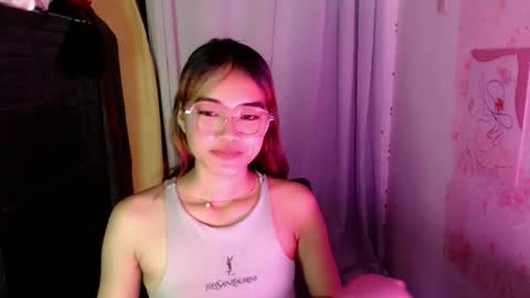 Snapshot of pornstar_kia chatting on 04/28/26, 11:04 pornstar_kia online show from 04/28/26, 11:04