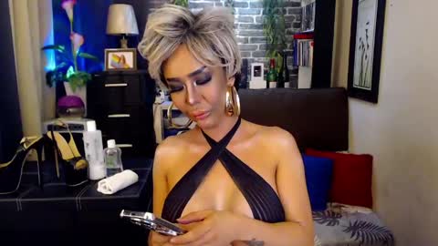 DivaGray online show from 06/03/26, 10:15