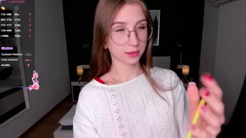 Elizabeth online show from 03/10/26, 07:41