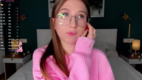 Elizabeth online show from 03/23/26, 06:23