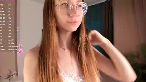Snapshot of portia_bubbles chatting on 07/20/26, 08:17 Elizabeth online show from 07/20/26, 08:17