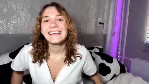 Anna Vdovoch online show from 09/30/25, 07:46