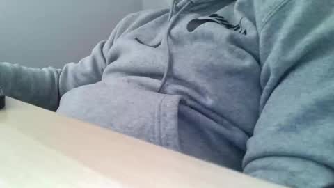 Snapshot of porw23 chatting on 02/05/25, 07:39 porw23 online show from 02/05/25, 07:39