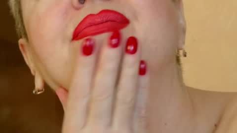 LADY POSH online show from 02/22/25, 05:12