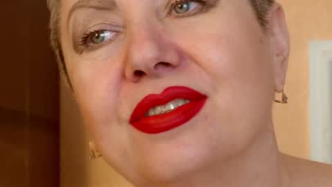 LADY POSH online show from 10/28/25, 10:34