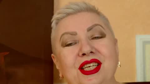 Snapshot of posh_lady chatting on 04/23/26, 08:00 LADY POSH online show from 04/23/26, 08:00