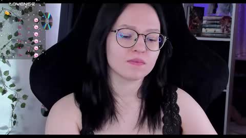 Robyn online show from 10/08/25, 11:30