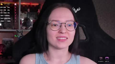 Robyn online show from 04/14/26, 06:36