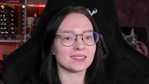 Robyn online show from 04/23/26, 01:13