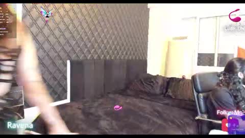 Snapshot of powercouplemix chatting on 12/22/24, 12:28 Ravena Rozz online show from 12/22/24, 12:28