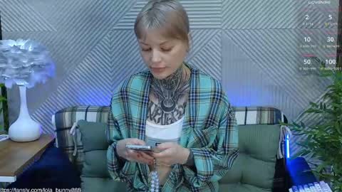 Snapshot of powerrr_ chatting on 05/09/26, 05:23 Lola online show from 05/09/26, 05:23