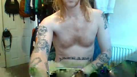 Snapshot of pr3ttyxlu5h chatting on 04/05/26, 09:17 pr3ttyxlu5h online show from 04/05/26, 09:17