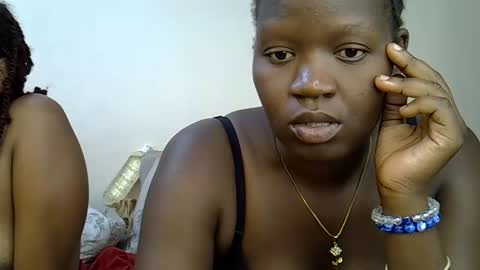 Snapshot of precious_gift chatting on 11/09/25, 12:36 precious_gift online show from 11/09/25, 12:36