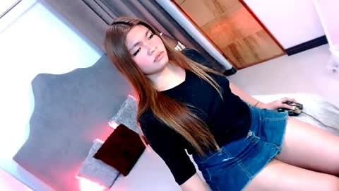 Mia maxwel online show from 01/09/25, 09:59