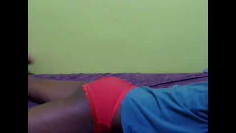 Snapshot of precious_nesh chatting on 02/16/25, 01:05 precious_nesh online show from 02/16/25, 01:05