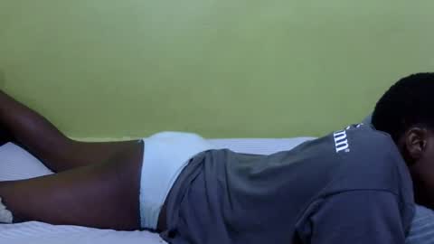 Snapshot of precious_nesh chatting on 10/29/25, 06:42 precious_nesh online show from 10/29/25, 06:42