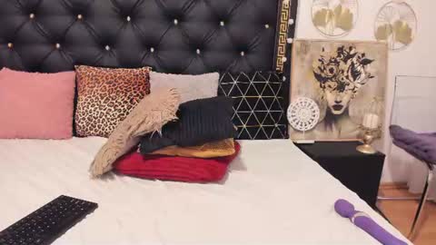 Snapshot of preciousailly chatting on 06/12/26, 05:28 Ailyn online show from 06/12/26, 05:28