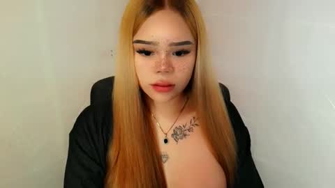 MAXXINE online show from 11/23/25, 04:23