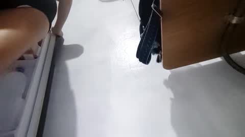 Dinah online show from 12/29/24, 01:02