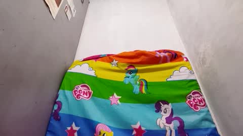 Dinah online show from 02/13/25, 08:34