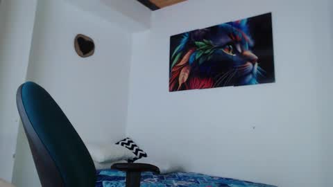 ---- online show from 12/02/25, 06:47