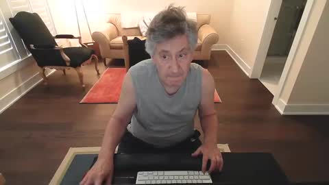 Snapshot of preppydave2525 chatting on 02/10/25, 07:07 preppydave2525 online show from 02/10/25, 07:07