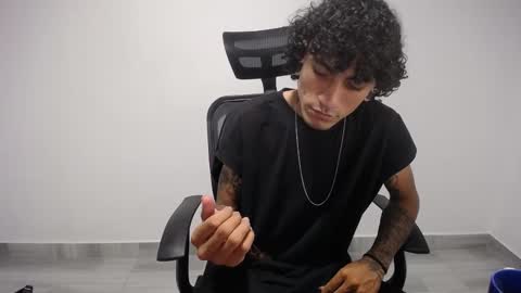 Plux online show from 03/09/25, 12:21