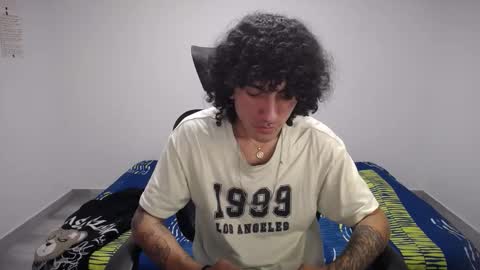 Plux online show from 10/19/25, 04:40