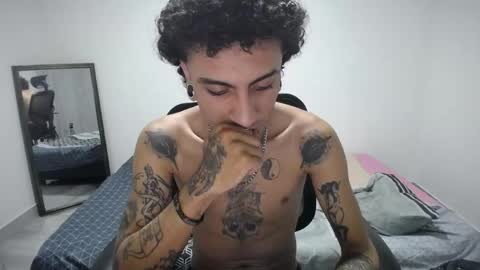 Plux online show from 04/24/26, 05:21