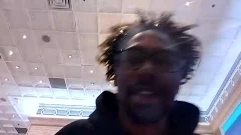 Snapshot of presidentialbryana chatting on 10/16/25, 12:44 Libra Lamont online show from 10/16/25, 12:44