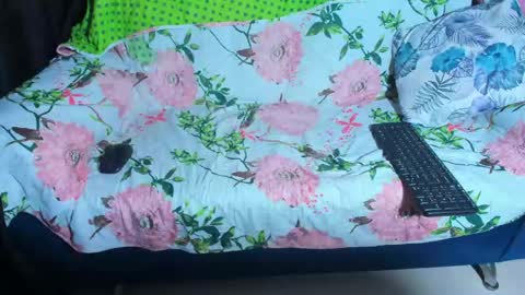 PRESSURE online show from 04/22/26, 07:44