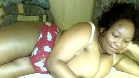 Prettie diva online show from 10/28/25, 04:42