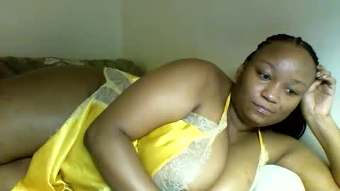 Prettie diva online show from 12/23/25, 12:30