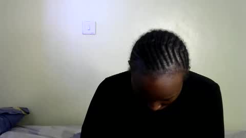 prettiekelly online show from 02/19/25, 01:39