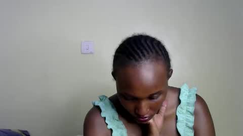 prettiekelly online show from 02/19/25, 04:55