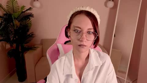 Alisa online show from 10/25/25, 01:24