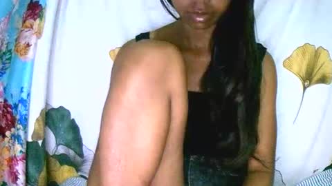 Snapshot of prettiethalia chatting on 12/13/25, 08:04 prettiethalia online show from 12/13/25, 08:04