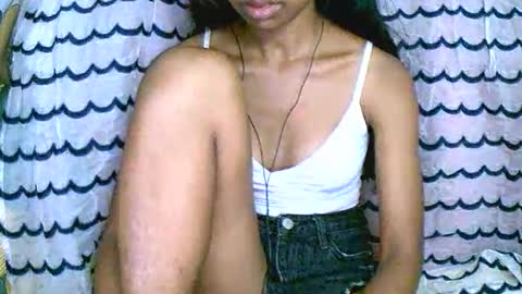 Snapshot of prettiethalia chatting on 01/15/26, 08:23 prettiethalia online show from 01/15/26, 08:23